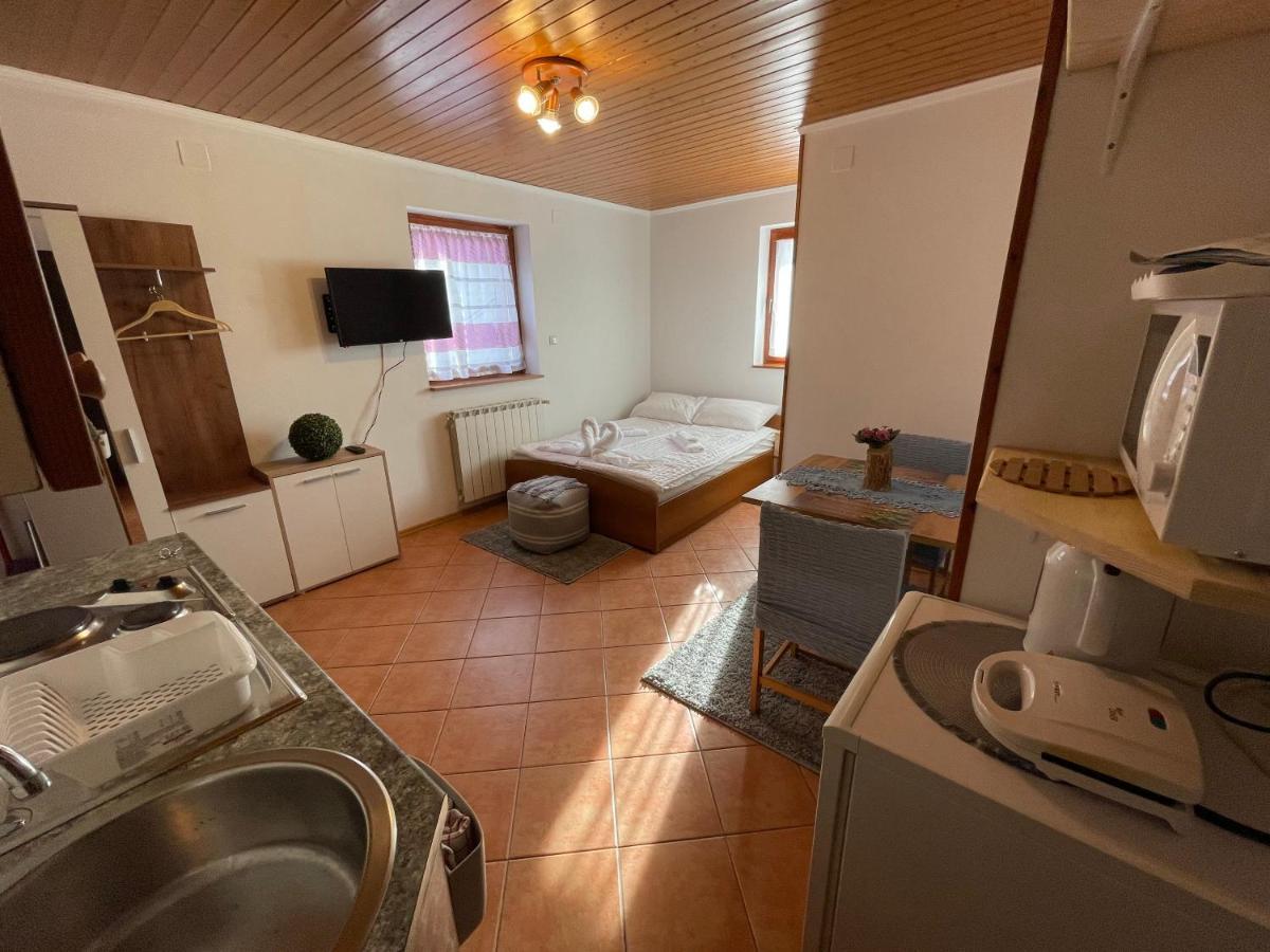 Kometer Apartment Бовец Екстериор снимка