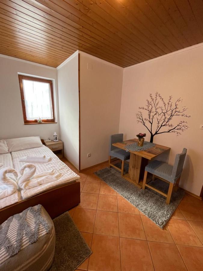 Kometer Apartment Бовец Екстериор снимка